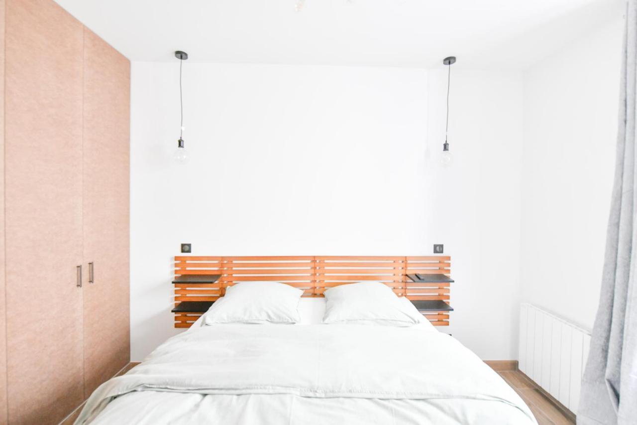 Parking Gratuit - Montmartre Charme & Patio Prive - Sacre-Coeur Metro Anvers 파리 외부 사진