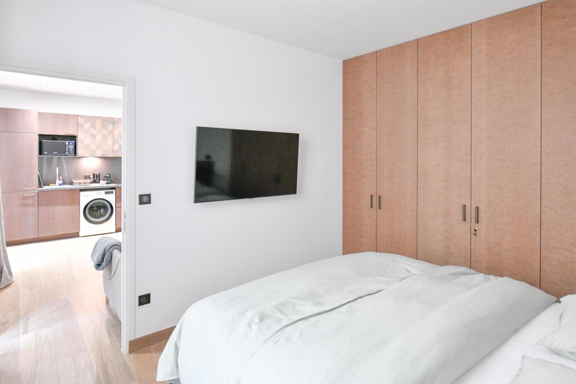 Parking Gratuit - Montmartre Charme & Patio Prive - Sacre-Coeur Metro Anvers 파리 외부 사진