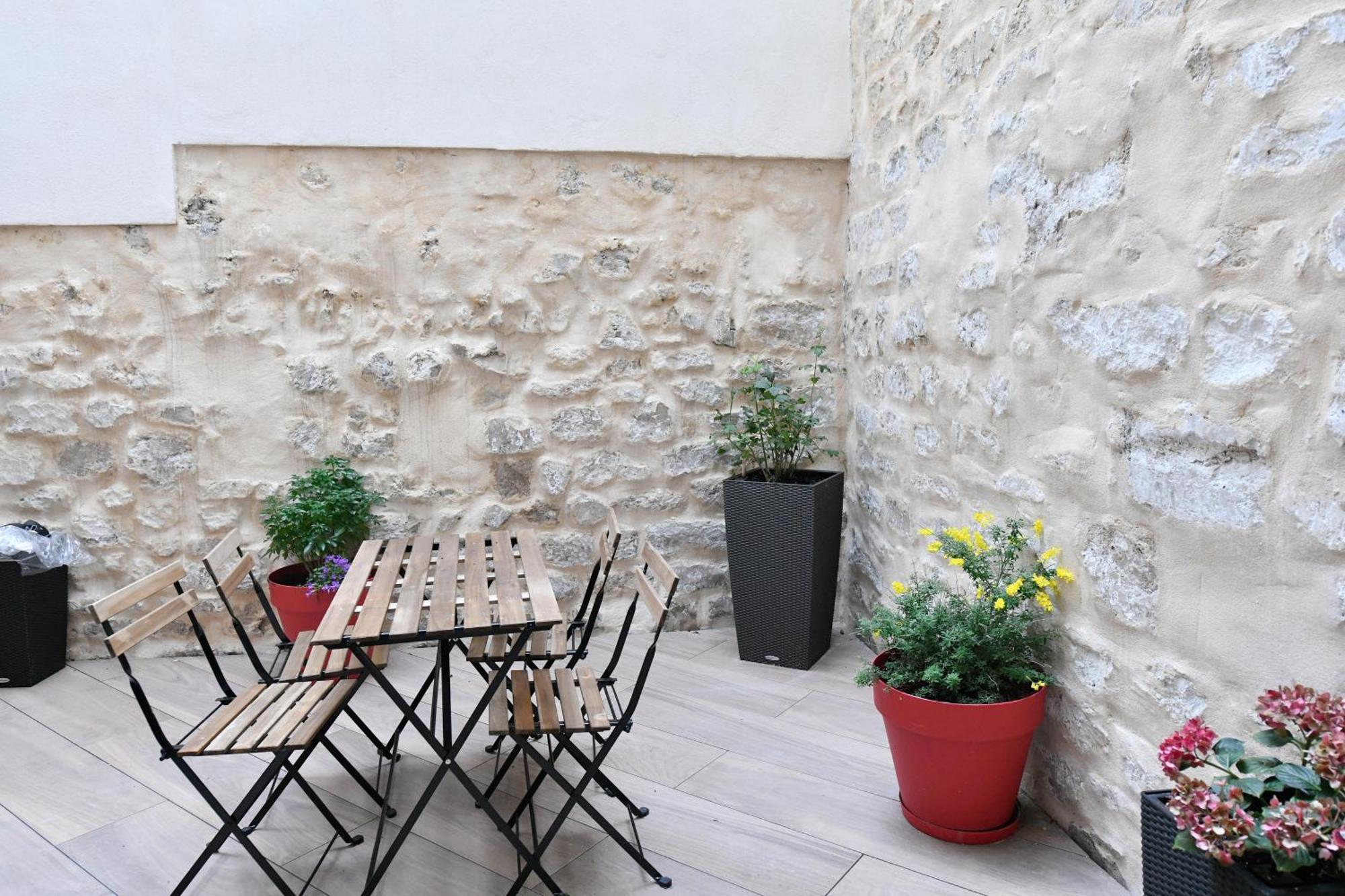 Parking Gratuit - Montmartre Charme & Patio Prive - Sacre-Coeur Metro Anvers 파리 외부 사진