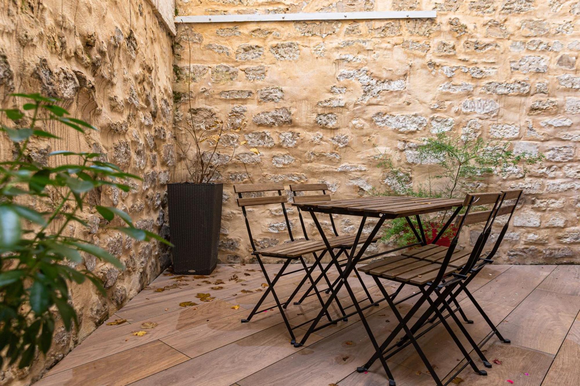 Parking Gratuit - Montmartre Charme & Patio Prive - Sacre-Coeur Metro Anvers 파리 외부 사진